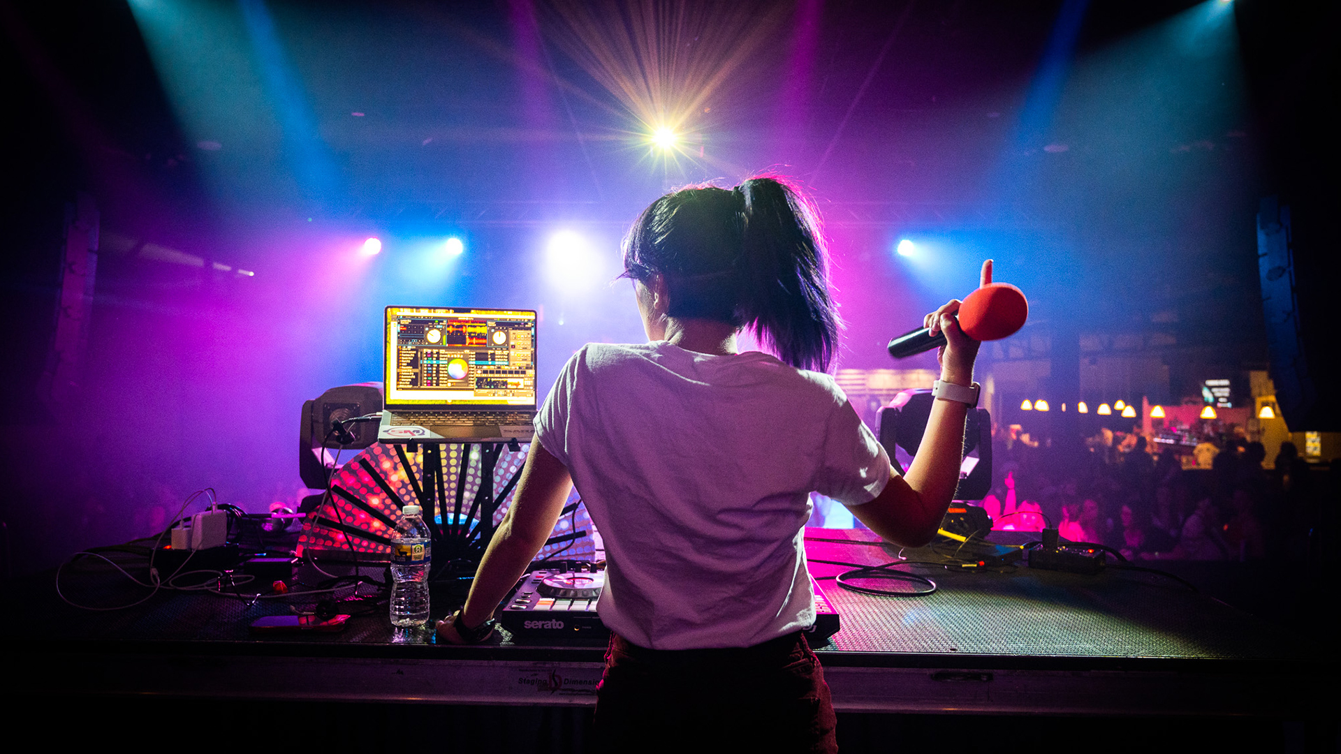 DJ